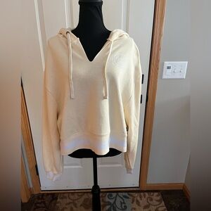 New women’s Vans pale yellow oversize crop V neck pull over hoodie. Size XL